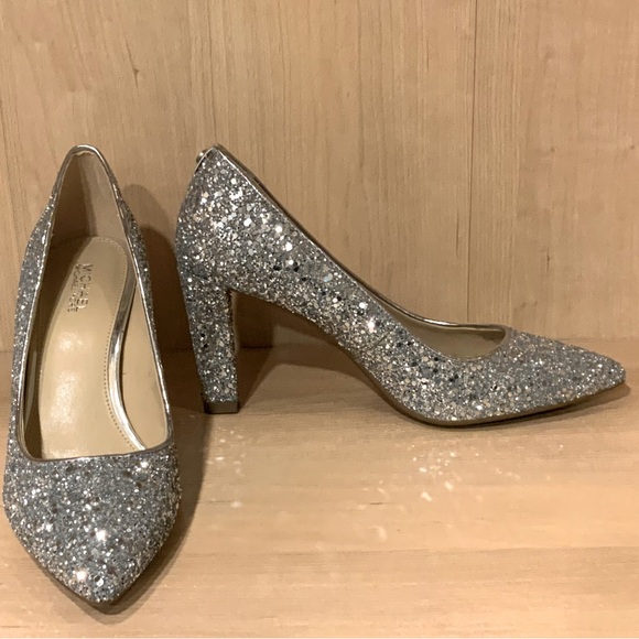 Michael Kors Abbi Silver Sparkle heels / pumps Size 5.5 - Picture 1 of 7